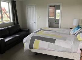 Hydrabad Court, hotel sa Waitarere