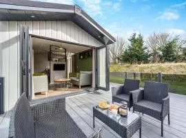 2 Bed in Oulton Broad oc-m31734