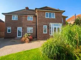 5 Bed in Mundesley oc-2189