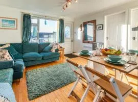 2 Bed in Mullion oc-k7968