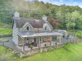 2 Bed in Penmaenpool oc-m30050