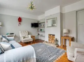 2 Bed in Woodbridge oc-g23