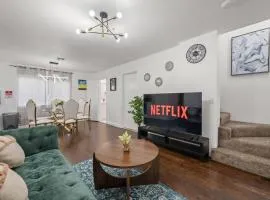 LuxuryCondo DTAlhambra Near Starbucks Free2Parking