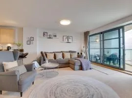 2 Bed in West Bay oc-wy474