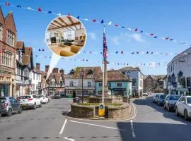 3 Bed in Arundel oc-bt007