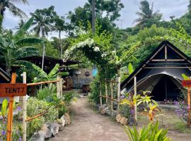 Ubuntu Glamping - Adult Campers Only, Hotel in Gili Trawangan
