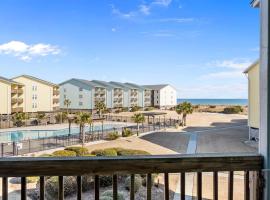 The Blue Pelican- Oceanview, Pool and Beach Access、サーフ・シティのホテル