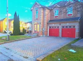 Thrilling Homey Escape In The Greater Toronto Area