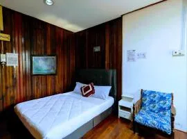 Marang Guesthouse Resort