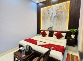 Hotel Heaven Grand Vedas By Aryakulam Ayodhya Free Buffet Breakfast, hotel i Ayodhya