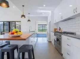 Parkland Garden Retreat