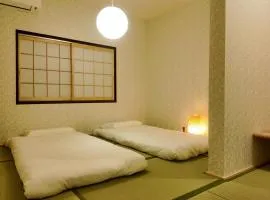 和居 琉璃 和を感じるレイアウトで心も体も休まる宿