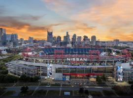 La Quinta Inn & Suites by Wyndham Nashville Downtown Stadium, hotel v mestu Nashville