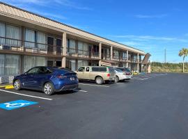 Rodeway Inn Bushnell, hotel u gradu Bushnell