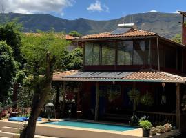 A Mi Manera Pousada , cerveja própria e Bistrô !, hotel a Brumadinho