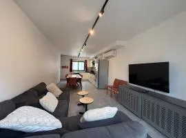 Duplex Industrial Luxe 4BEDROOM 4BATH 200m 2D Sea