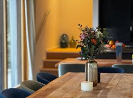 Villa Bellevue - Montreux Heights, Hotel in Les Pléiades