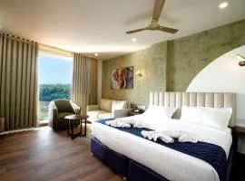 River Bay Athirappilly