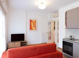 Elegant one bedroom apartment Bocconi