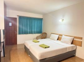 OYO 1197 Hotel The Almonds, ξενοδοχείο σε Banilad