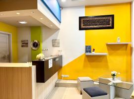 Hotel O near Terminal Batoh formerly Hotel Al Fatih, hotell i Banda Aceh