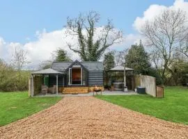 Acorn Lodge At Bridge Lake Farm & Fishery