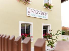 Bei Meyers Schlafen & Feiern, hotel v destinaci Böhlen