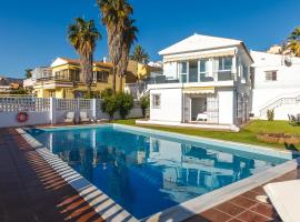 Villa Lucía with pool and see view, hotel v destinaci Vélez-Málaga