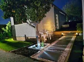 Manuki Tiny Retreat - Private stay Christchurch