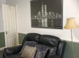 Leeds - Apartment - Stay 3- Parking - Garden