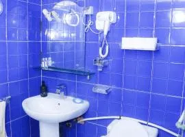 Cozy Host House with 2 air conditioned rooms