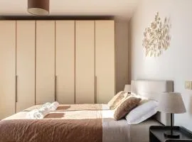 De Homes - Appartamento moderno con Balcone vicino Assago e Milano