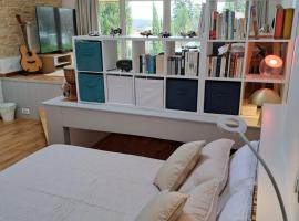 L'estrade des Alpes 45m2 petit-déjeuner inclus, hôtel à Saint-Alban-de-Roche