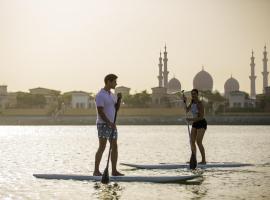Fairmont Bab Al Bahr, hotel en Abu Dabi