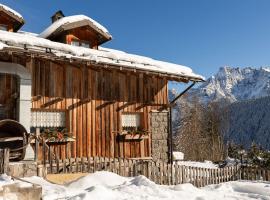 Agriturismo Piccola Baita, hotel in Falcade
