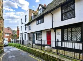 Finest Retreats - Old Town Cottage, Hastings