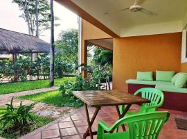 Nemby में, होटल Colibrí House Zen Garden & Pool Retreat near Asunción, Nemby