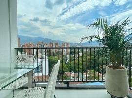 Hotel Santa Ana Medellin، فندق في ميديلين