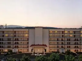 New 2 Bed 2 Bath Condo with Pool at BMS