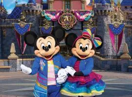 Cozy 2BR Near Disneyland and Convention Center