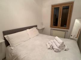 Cozy Mountain Apartment with Cimone view, hotel din Faidello