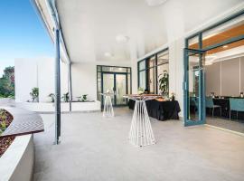 Mantra Mooloolaba Beach, hotel in Mooloolaba