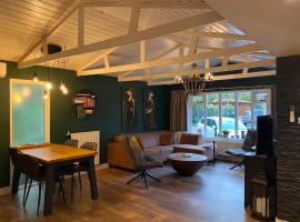 4 Person Chalet with Sauna and Whirpool, hotel a Doornspijk