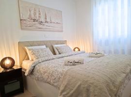 Apartment Verdi Split with free private parking space, three-star hotel in Split