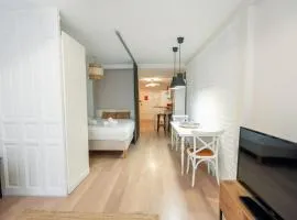 Bright loft city centre by United Renters