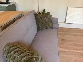 NEW Gorgeous Boutique Country Getaway