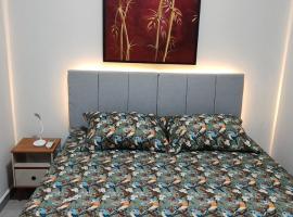 HabitaFlex - Modernidade e Conforto na Vila Toscana, Hotel in Urupês