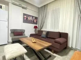 Your New, Comfortable and Cozy Home in the Center