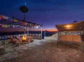 Gadegal Homestay Narkanda - Rooms & Pahadi Café