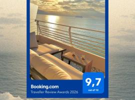 Casa Sud Menton Studio Vue Mer Panoramique Front de Mer Parking inclus, hotell Mentonis